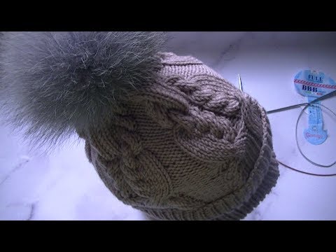 Видео: Вяжем шапку  с аранами спицами