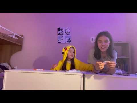 Видео: НАЧИНАЮЩИЕ БЛОГЕРЫ РЕСУЕМ РИСУНКИ НА ХЕЛЛОУИН 💖👀ВМЕСТЕ С АДЭЛЬ