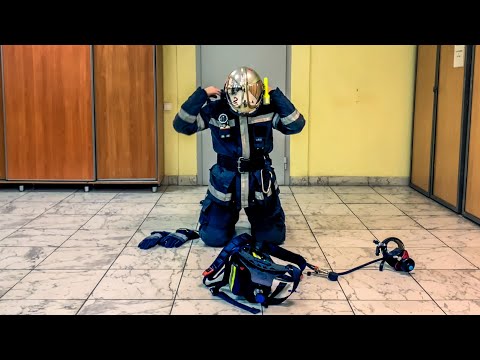 Видео: [ОБЗОР] Форма Пожарного / Боёвка