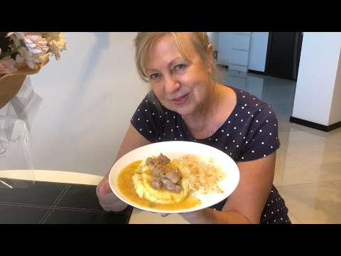 Видео: Готовим по семейному. Cooking according to family style. Гуляш из свинины. Pork goulash.