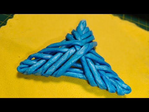 Видео: Ялинкова прикраса з паперових трубочок