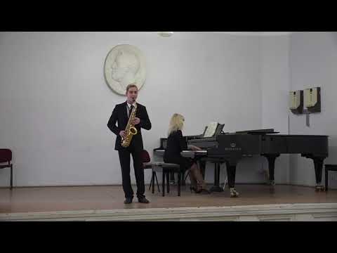 Видео: Михаил Готлиб. Концерт № 1 для саксофона-альта с оркестром в 2-ух частях.