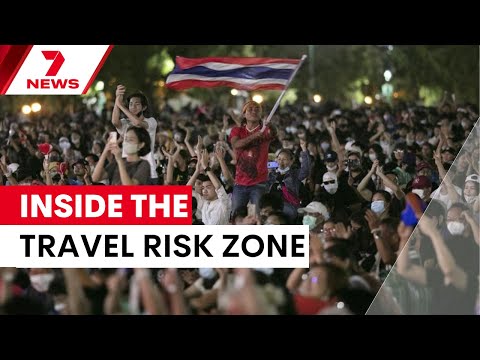 Видео: Безопасен ли Таиланд для австралийцев? Внутри зоны риска для путешествий | 7NEWS