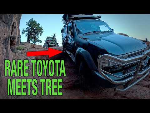 Видео: Toyota делает неправильный поворот