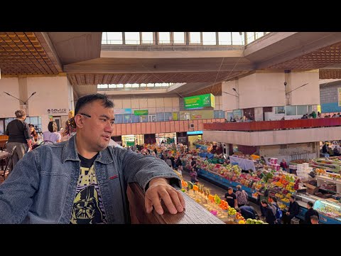 Видео: НАШУМЕВШИЙ ЗЕЛЕНЫЙ БАЗАР В АЛМАТЫ, ШАШЛЫК НА ПАСТЫРЯ СМАЙЛ, ЛЕВ АЛМАТЫ РУСЛАН И БЕШБАРМАК НА РЫНКЕ