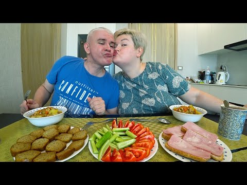 Видео: Мукбанг дурная НАСЛЕДСТВЕННОСТЬ и мои СТРАХИ! Вспомнили наших ДЕДУШЕК! Семейный обед в Таиланде