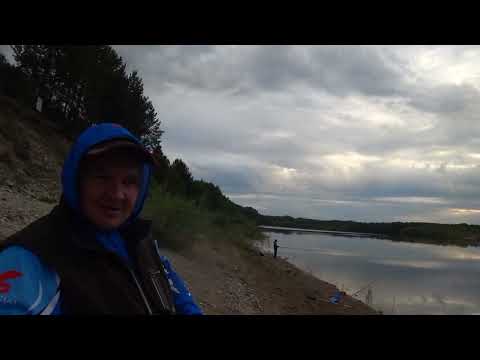 Видео: Река Кама. Рыбалка на фидер и спиннинг.