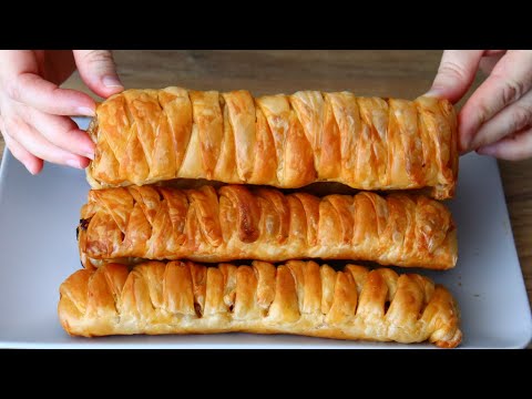 Видео: Невероятно простой способ раскатать тесто 👆 Только мука, кипяток, масло и лук!