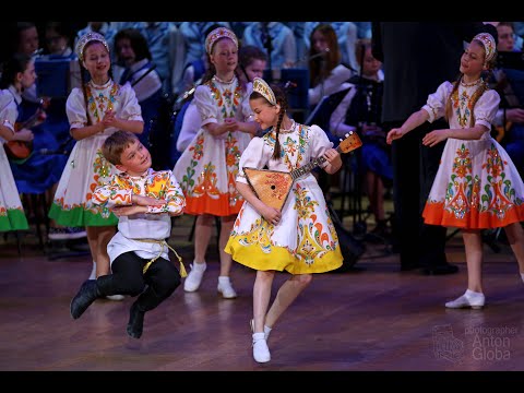 Видео: Русский танец «БАЛАЛАЙКА», Ансамбль Локтева. Russian dance "BALALAIKA", Loktev Ensemble. 4K