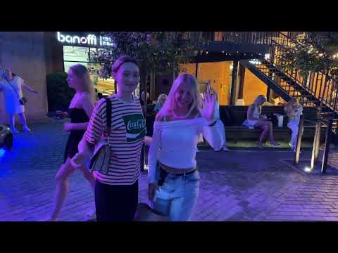 Видео: Прогулка по Уфе.  Центр. Гостиный двор.  АРТ КВАДРАТ