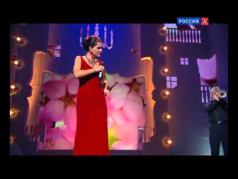 Видео: Нина Шацкая. "Белой акации гроздья душистые"