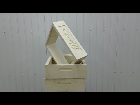 Видео: Заливка десяти рамочного без фальцевого  ППУ корпусу від ТМ "Bee Pro"