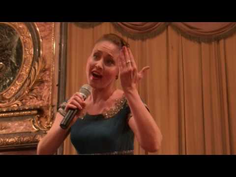 Видео: Алена Петровская -"Хочу я, миленький, тебе понравиться"