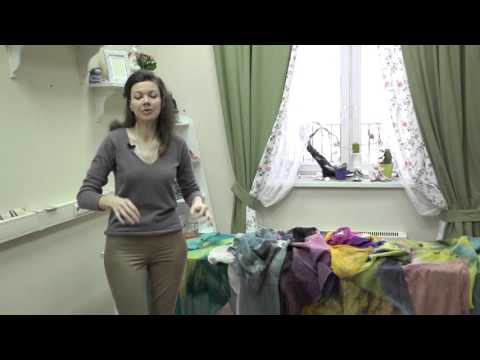 Видео: Екатерина Кельберг о сочетании цветов в одежде и палантинах Специально для Лаборатории