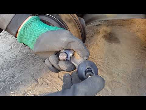Видео: замена  наконечника рулевой тяги сенс