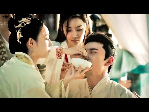 Видео: Принцесса ущипнула нос принца и налила в него лекарство! #XIAOQIAODRAMA #CHINESEDRAMA