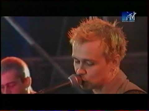 Видео: Дельфин - Выступление на Мегахаус 2001