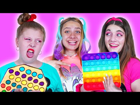 Видео: Богатая Няня VS Бедная Няня || Друзья и Смешные Ситуации