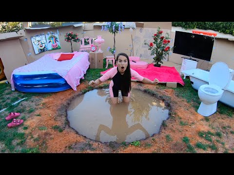 Видео: Я построила домик и бассейн на заднем дворе