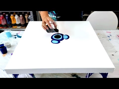 Видео: Черный для контраста!! Красивая акриловая картина с цветами, используя только краску и воду