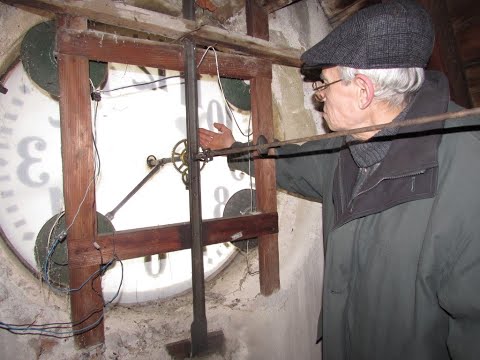 Видео: Връщаме стрелките с час назад, ето как се сверява градският часовник в Русе