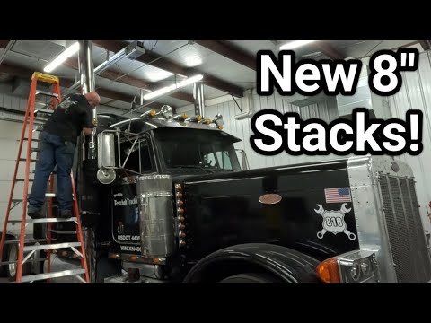 Видео: Peterbilt 379. Установка 8-дюймовой выхлопной трубы. Черная собака лает!