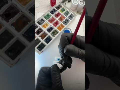 Видео: Подробно , как рисовать акварелью на ногтях . Ставь реакцию .#nails #гельлак #маникюр