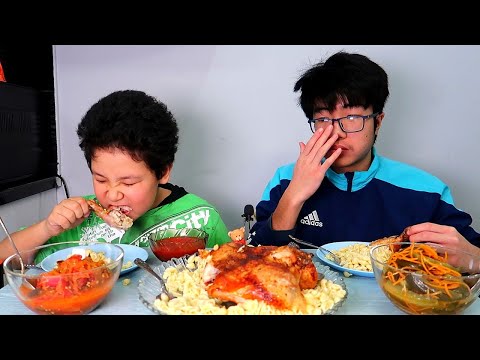 Видео: Мукбанг КУРИЦА ГРИЛЬ с МАКАРОНАМИ и САЛАТАМИ