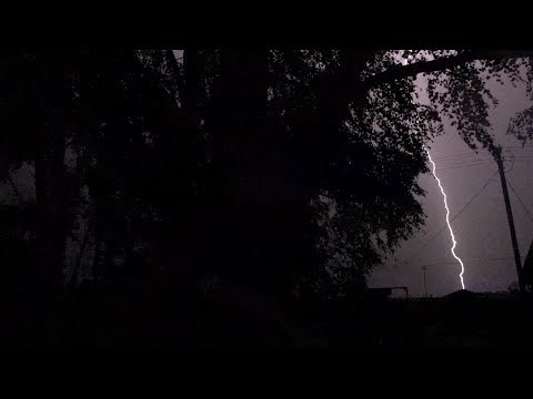 Видео: Сильная гроза с высокой электроактивностью в Ярославле 16 июля 2017 г.