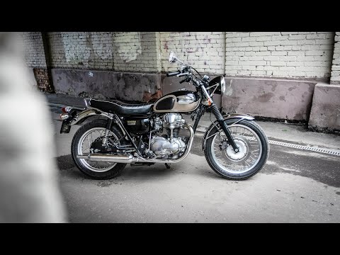 Видео: Kawasaki W650 – нестареющая классика в современном исполнении. Большой обзор. Дрэг с CB400SS.