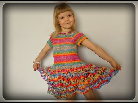 Видео: Детское летнее платье спицами и крючком