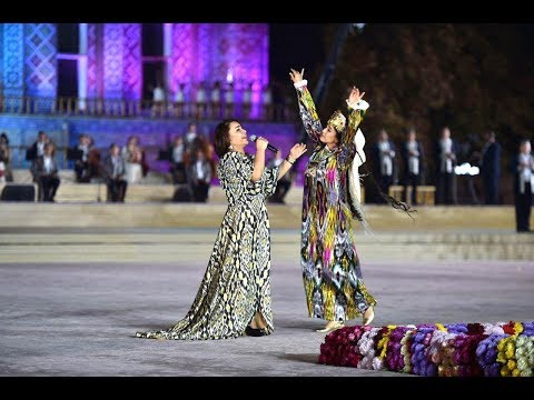 Видео: Халқаро ҳунармандчилик фестивалига бағишланган катта концерт дастури