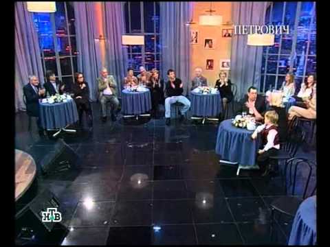 Видео: Пять Кончитт поздравляют Караченцова с юбилеем