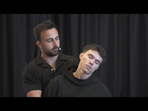 Видео: Как загипнотизировать любого человека против его воли (используйте этично)