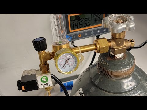 Видео: Как настроить регулятор и монитор баллона с CO2 для выращивания растений в помещении