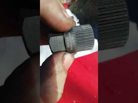 Видео: Замена муфты генератора пежо 408 дизель