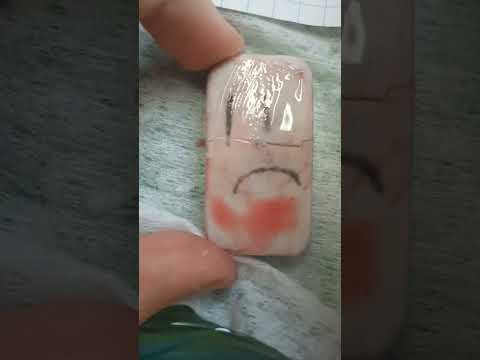 Видео: бедный ластик...