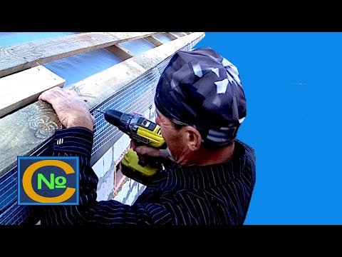 Видео: Надежная защита КАРНИЗА крыши от ПТИЦ [ Просто и надежно ]
