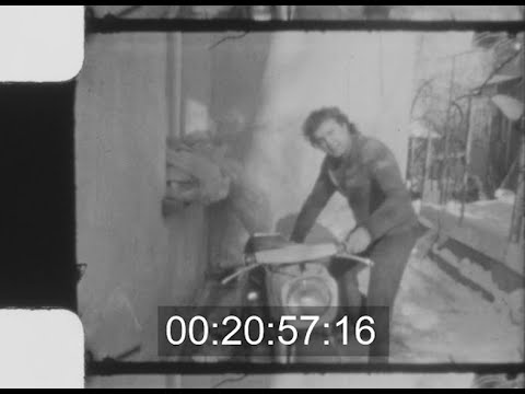 Видео: Младо семейство от квартал Княжево, София, 70-те/A young family from Knyazevo district, Sofia 70s