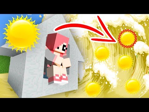 Видео: ЦУНАМИ ИЗ СОЛНЦА ПРОТИВ ДОМА ИЗ СНЕГА В МАЙНКРАФТ