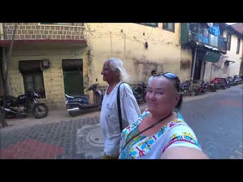 Видео: 96. Созвон с тарологом Нелли. Варю гречку в походных условиях. День массажа и безделья.