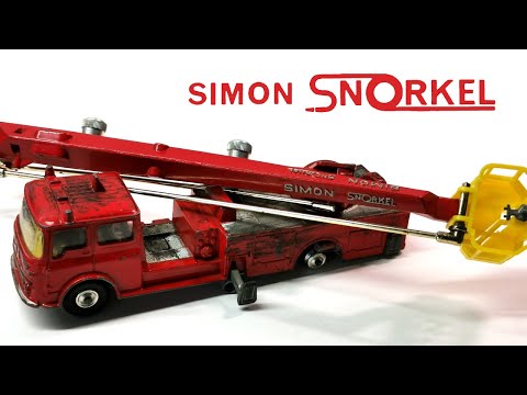 Видео: Реставрация корги Simon Snorkel Fire Engine No. 1127. Литая модель игрушки.