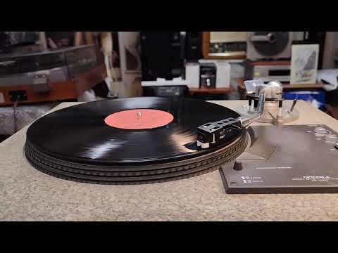 Видео: Прекрасный проигрыватель виниловых пластинок Sharp Optonica RP-3500 _ это не самопал!