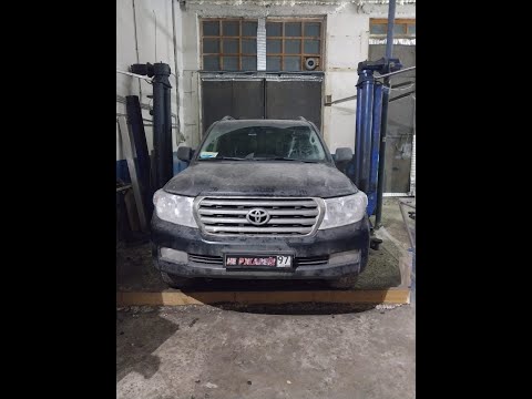 Видео: Антикор с пескоструем Toyota Land Cruiser 200. Это вам не Prado)))