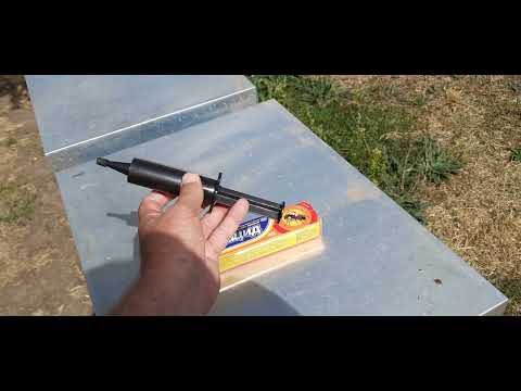 Видео: Боротьба з мурахами на пасиці! Дієвий метод!