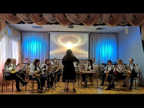 Видео: Попурри на темы известных композиций