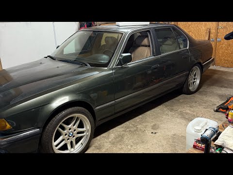 Видео: Bmw e32 750i v12 оживление после 10-19 лет простоя,первый старт