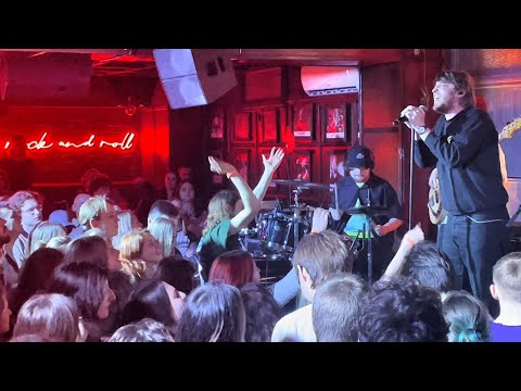 Видео: The Unsleeping - Я кусаю щоки | live 14.03.25 | Docker Pub, Vinnytsia