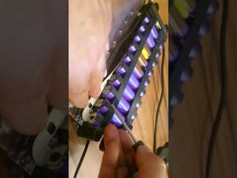 Видео: xiaomi mijia- Не включается,  не заряжается.... после долгого простоя....