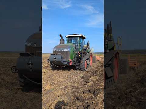 Видео: ТАНК В ПОЛЕ 😱😱 #tractor #farming #фермерство #деревня #техника #село #трактор #fendt #танки #деревня